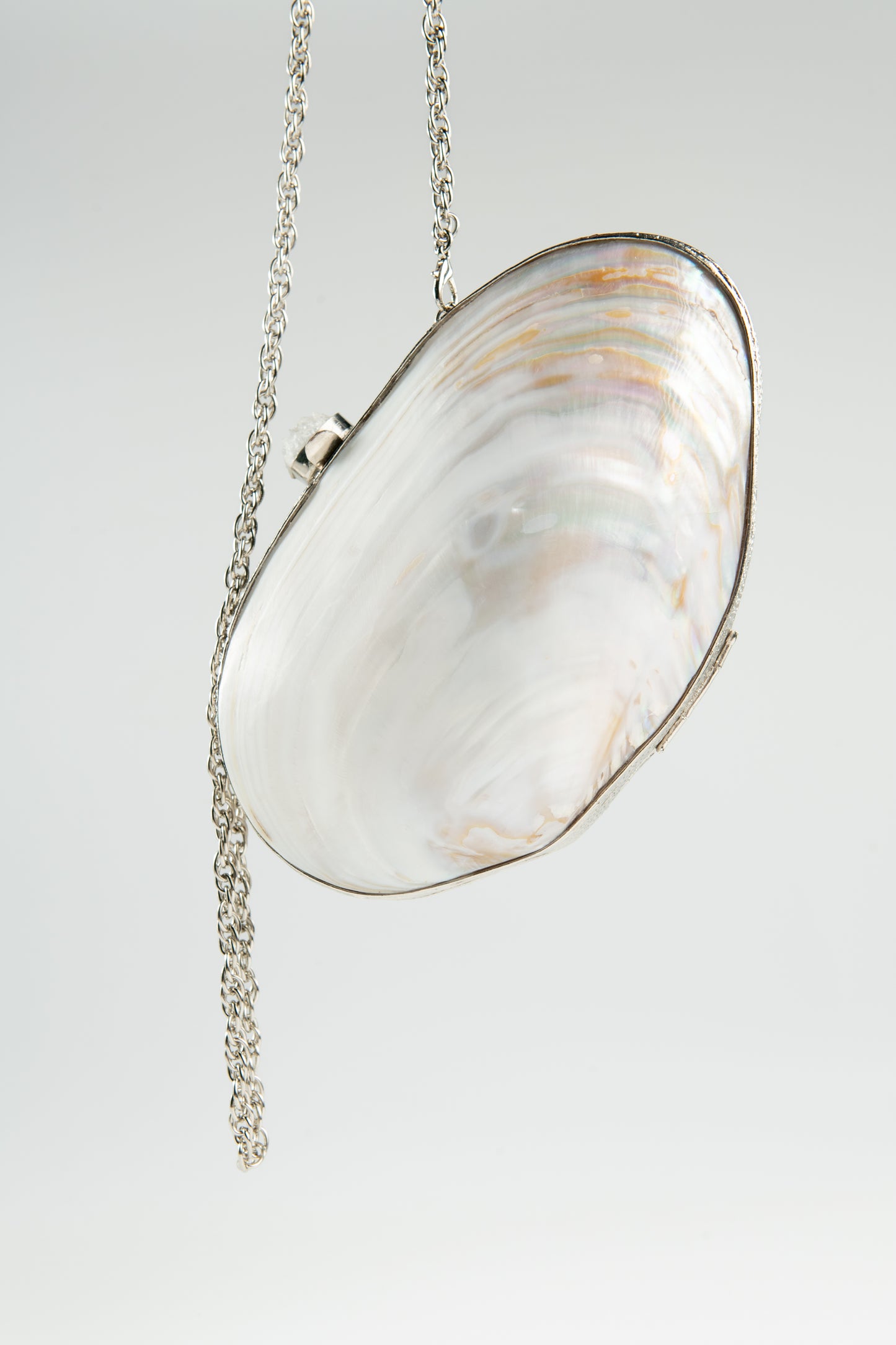 Clutch Mother of Shell Silver