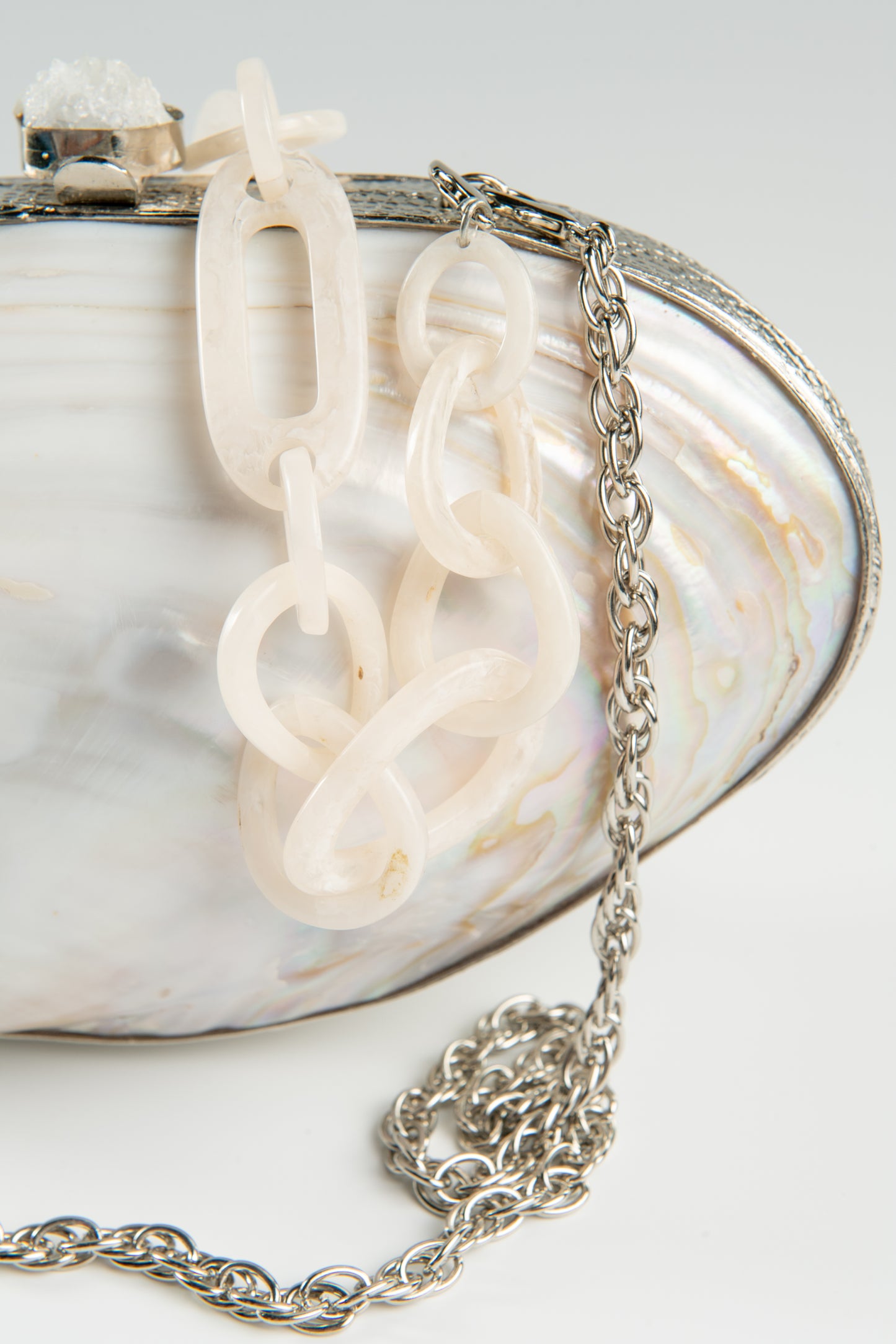 Clutch Mother of Shell Silver