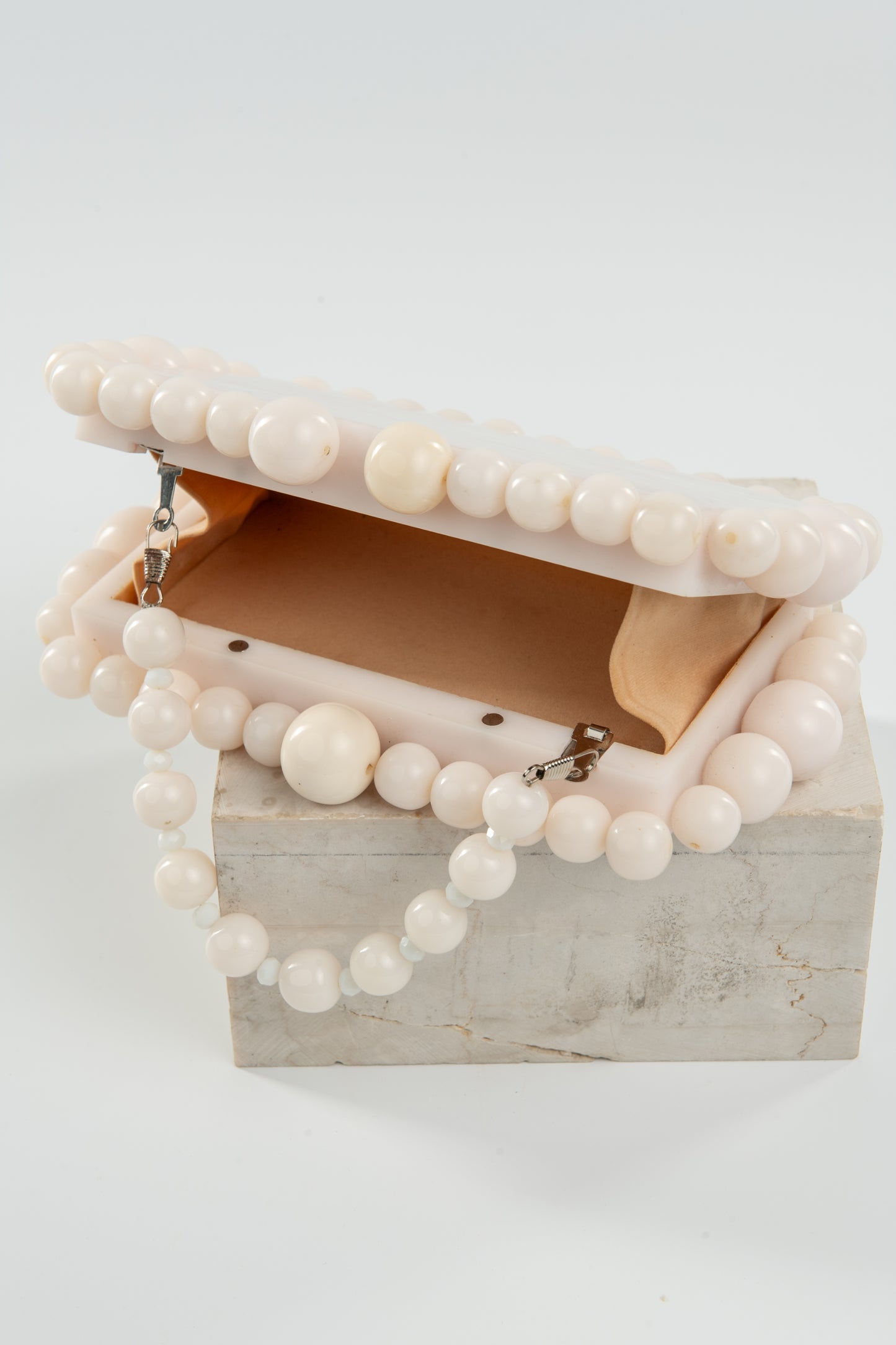 Clutch White Pearl