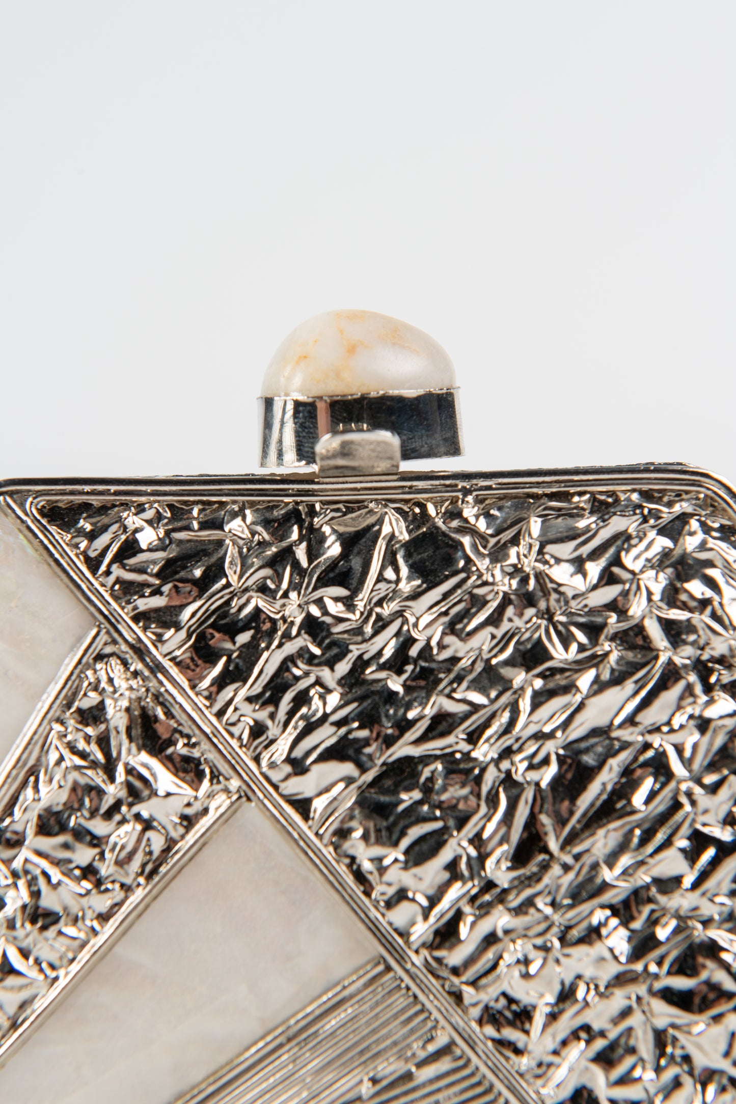Clutch Ivory